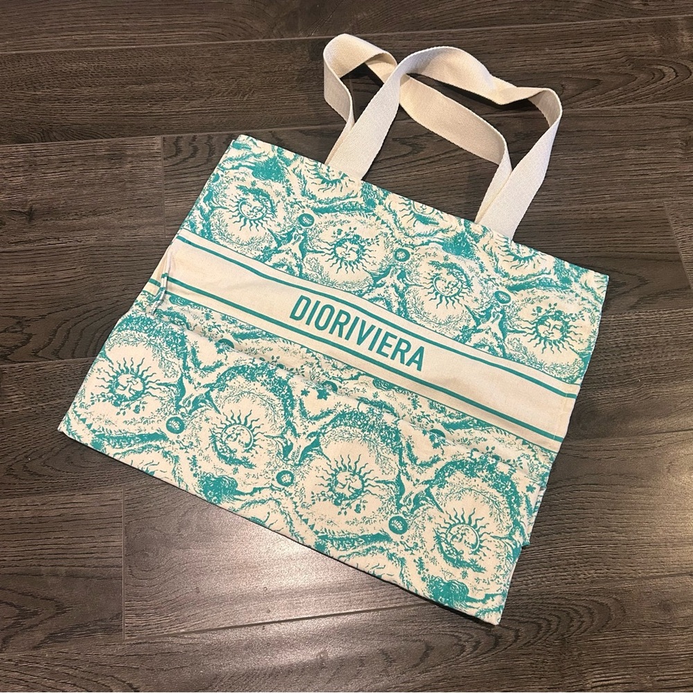 Dior Cosmetics Tote Bag - Picture 4 of 10